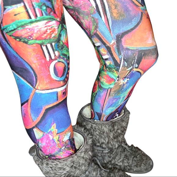 Artsy Geometric Butterfly Multi Colored Leggings - Picture 2 of 9